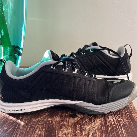 Nike Black Training Shoes - Picture 10 of 11